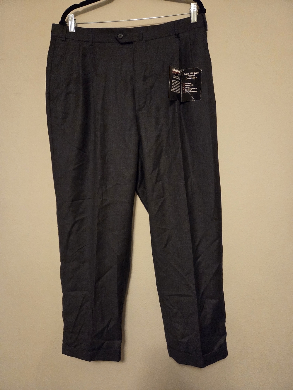 Kirkland Signature Wool Dress Pants 36X29 Pleated NWT Gray